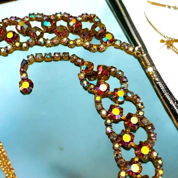Vintage Hattie Carnegie AB Aurora Borealis Rhinestone Collar Gold Tone Necklace - Picture 6 of 8